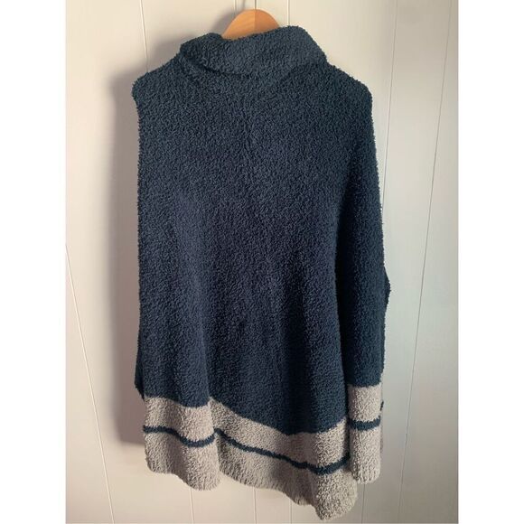 Barefoot Dreams Zuma Cape One Size - Picture 4 of 5